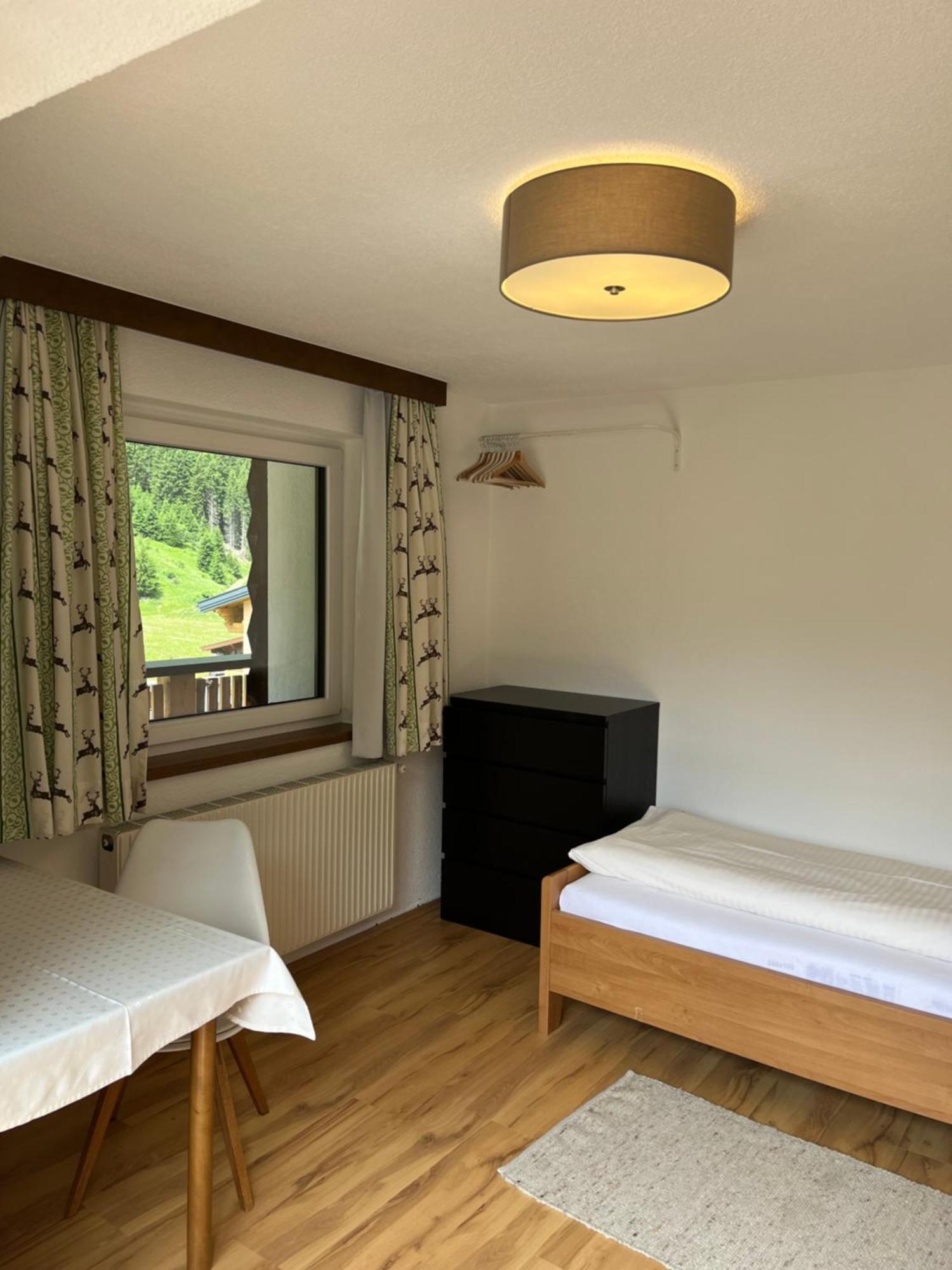 Pension Anna Sankt Leonhard im Pitztal Exterior photo